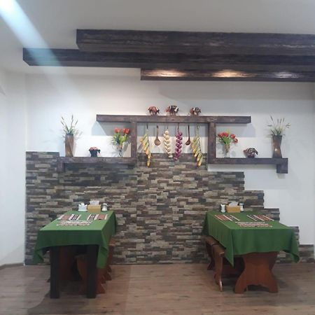 Premium Hotel Jerevan Buitenkant foto
