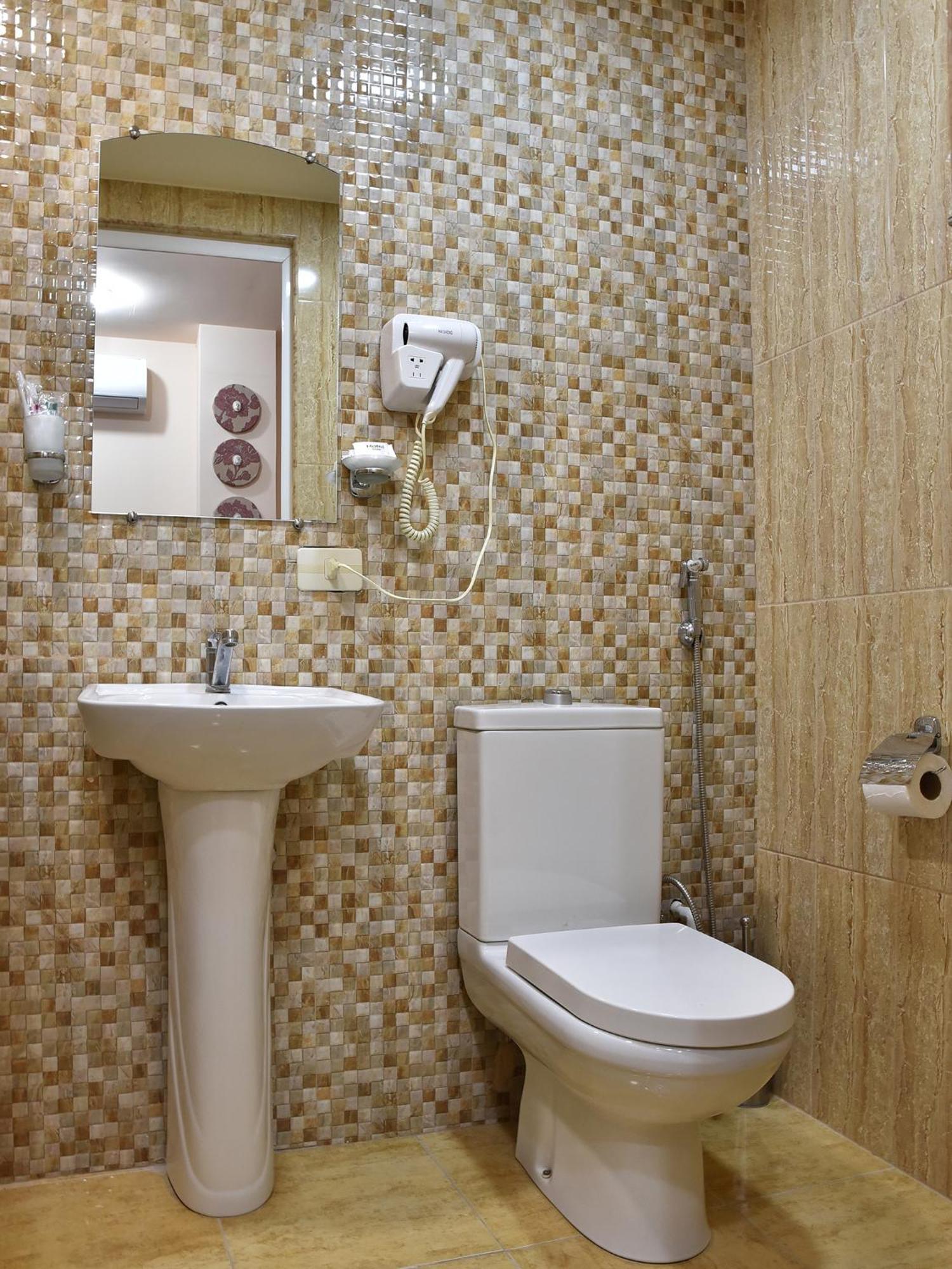 Premium Hotel Jerevan Buitenkant foto